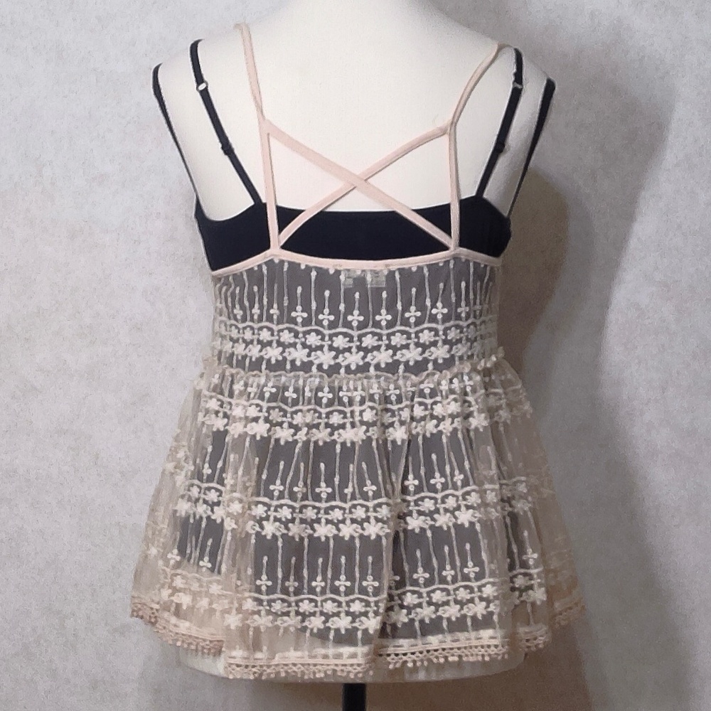 NWOT Pol Sheer Mesh Embroidered Pattern Cover Cami Top Size Small Peach Color - Picture 7 of 7